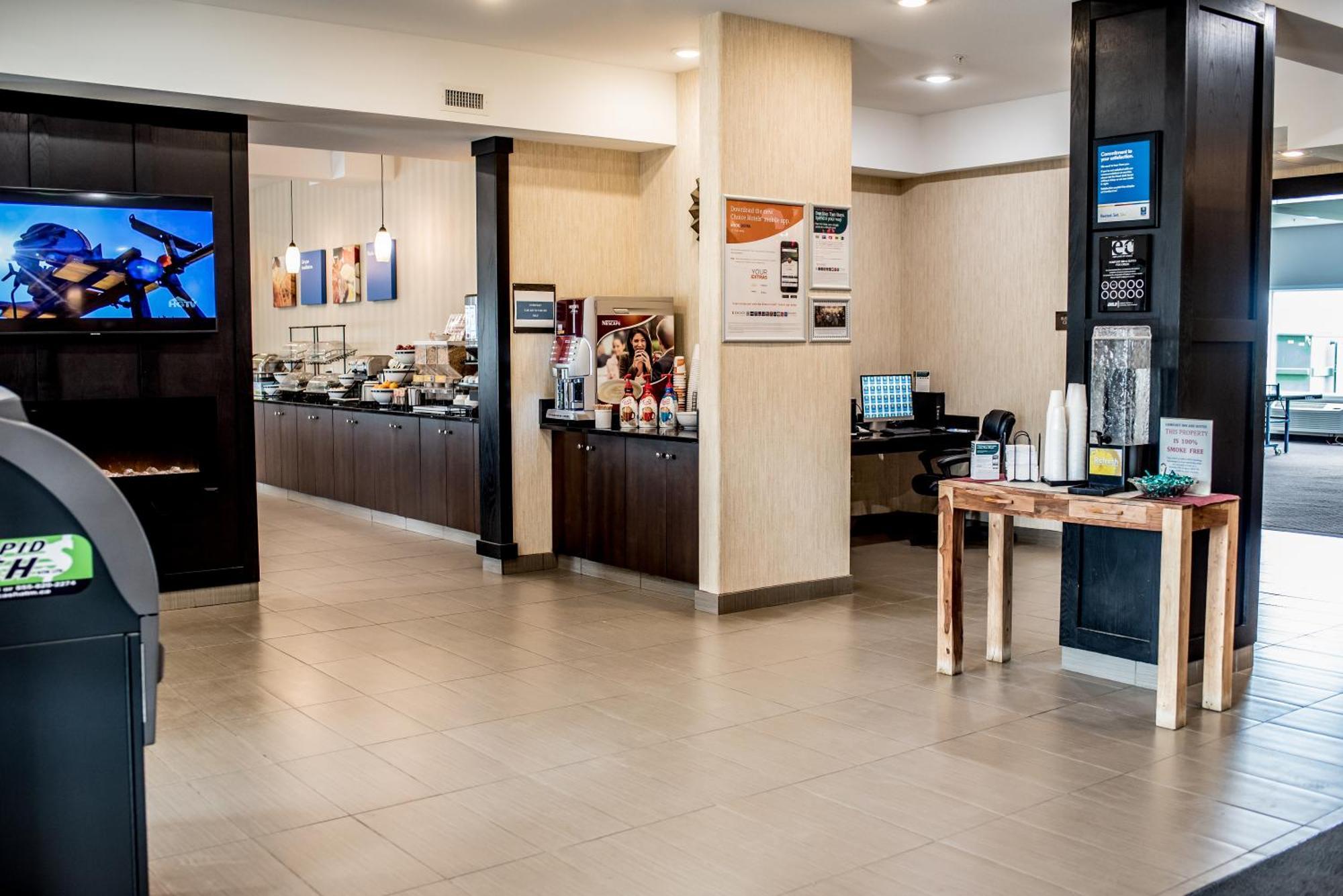 Comfort Inn & Suites Fox Creek Zewnętrze zdjęcie
